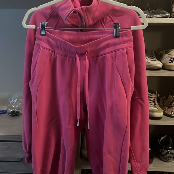 Lululemon Scuba Set Sonic Pink - Picture 3 of 5